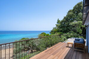 Mehr-Haus-zu-Miete-Terrasse2-06-2025-Bild-03