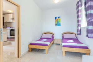 afrodita-apartment1-bedroom-01