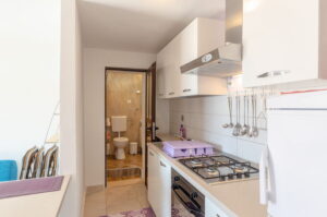 afrodita-apartment1-kitchen-01