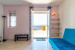 afrodita-apartment1-livingroom-01