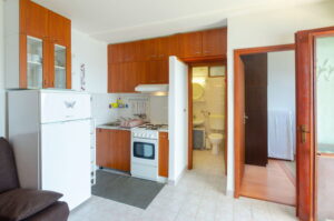 afrodita-apartment2-kitchen-01