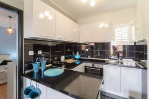 marjana-apartment1-kitchen-01