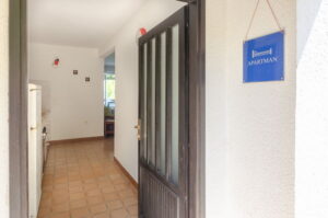 nanica-apartma-vhod-02