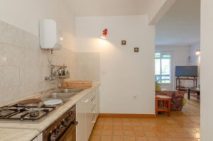 nanica-apartma-kuhinja-02
