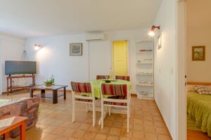 nanica-apartma-dnevna soba-03