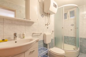 Darinka-apartment1-Bathroom-10-2018-pic-01
