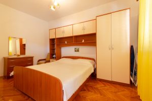 Darinka-apartment1-bedroom1-10-2018-pic-01