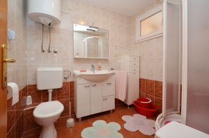 Darinka-apartment2-łazienka-01