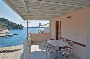 Darinka-apartment2-taras-01