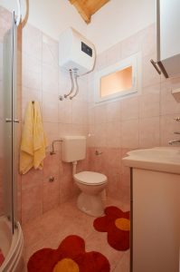 Darinka-apartment3-łazienka-01