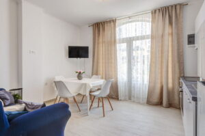 kn-apartment2-livingroom-kitchen-01