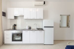 kn-apartment2-livingroom-kitchen-03