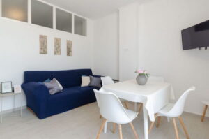 kn-apartment2-livingroom-kitchen-04