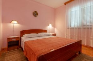 burmas-apartment-schlafzimmer2-01