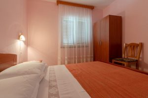 burmas-apartment-schlafzimmer2-02