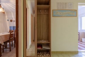 burmas-apartment-flur-01