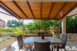 burmas-apartment-terrasse-02