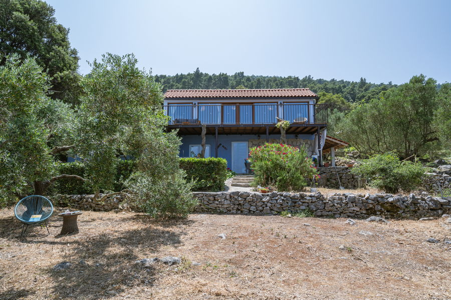 Korcula-House-for-Rent-more-Blaca-06-2025-pic-01