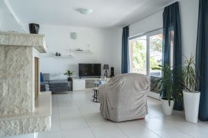 ivona-prizba-apartment-livingroom-09-2026-pic-01