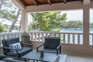 ivona-prizba-apartment-terrace-09-2026-pic-05