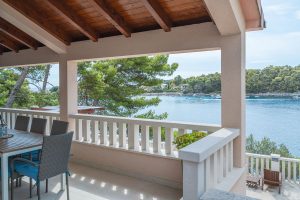 ivona-prizba-apartment-terrace-09-2026-pic-06