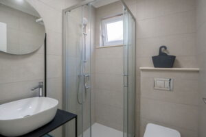 rina-apartman2-kupaonica2-01