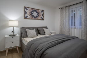 rina-apartman2-spavaća soba2-01