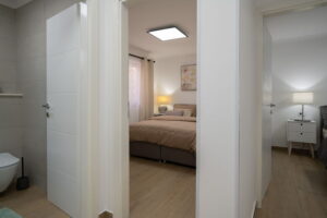 rina-apartman2-hodnik-05