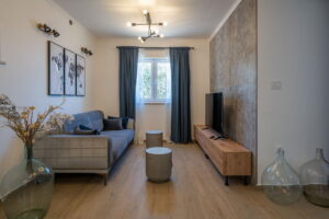 rina-apartman2-kuhinja-blagovaonica-blagovaonica-dnevni boravak-06