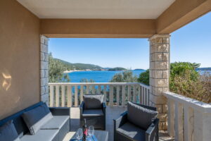 rina-apartman2-terasa-01