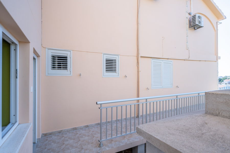 korcula-zavalatica-apartments-daniela-house-11-2024-pic-08