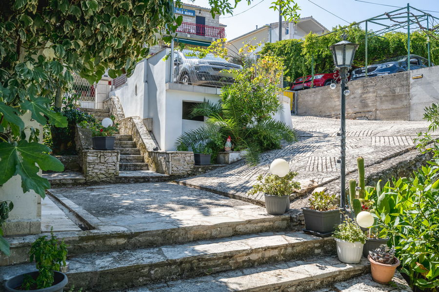 korcula-lumbarda-soline-apartments-jadranka-house-07