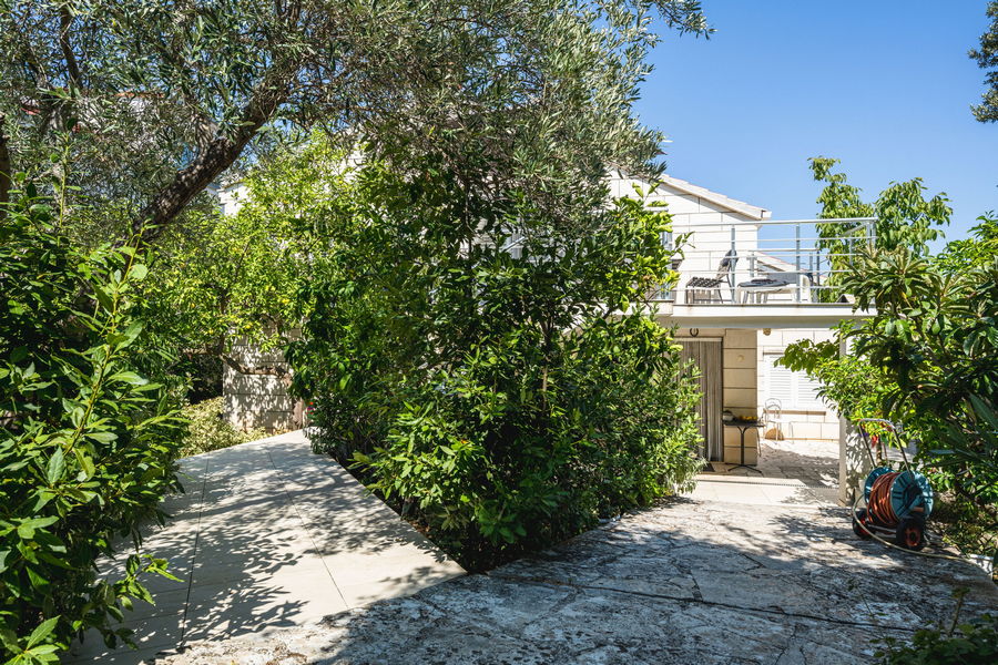 korcula-lumbarda-soline-apartments-jadranka-house-09