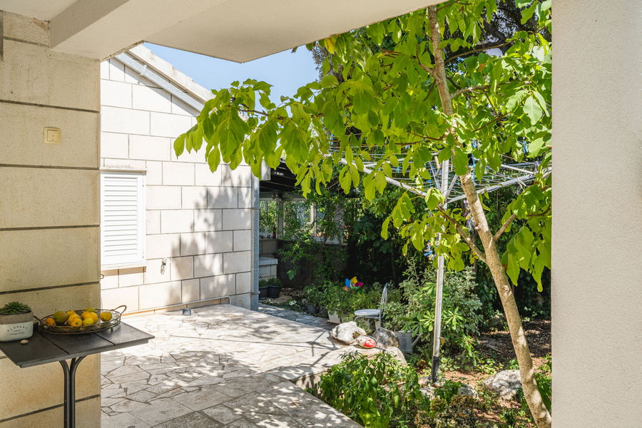 korcula-lumbarda-soline-apartments-jadranka-house-11