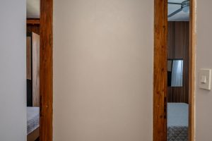 Bacic-Prigradica-Haus-zu-Miete-Flur-06-2026-Bild-02