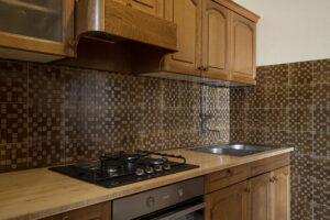 bacic-prigradica-house-for-rent-kitchen-02