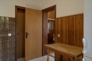 bacic-prigradica-house-for-rent-kitchen-03