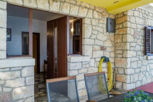 bacic-prigradica-house-for-rent-terrace-12