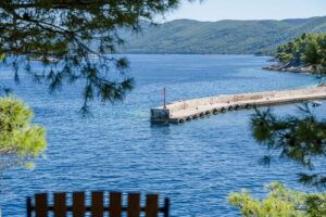 bacic-prigradica-house-for-rent-terrace-detail-01