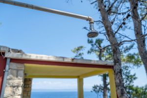 Bacic-Prigradica-Haus-zu-Miete-Terrasse1-Detail-06-2026-Bild-01