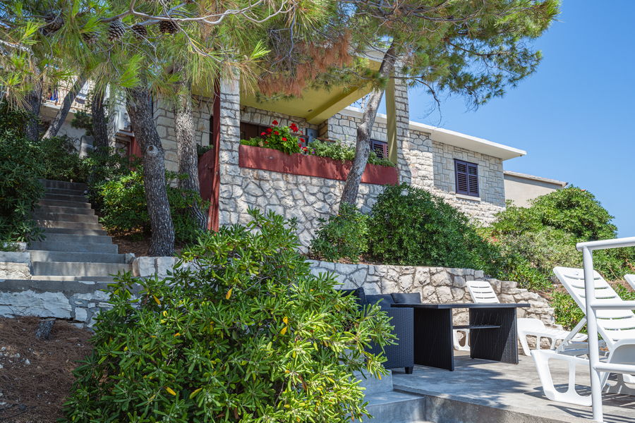 korcula-Haus-zu-Miete-bacic-prigradica-06-2026-Bild-02