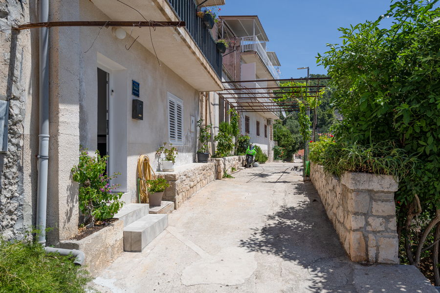korcula-grscica-apartment-roko-house-01
