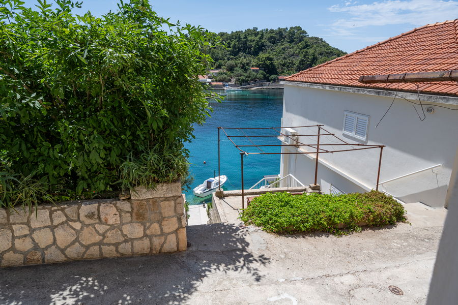 korcula-grscica-apartment-roko-house-04