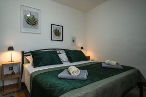 roko-apartment-bedroom2-02